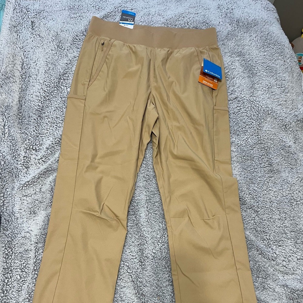 Columbia Women’s Khaki Omni Shade Pants